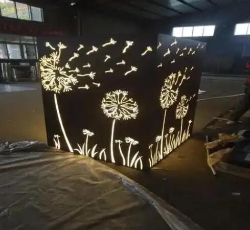 达日耐候钢灯箱